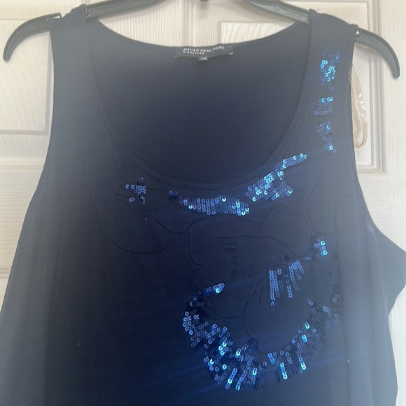 Jones New York sleeve less, navy blue blouse, with sequins design, beautiful - Picture 4 of 8